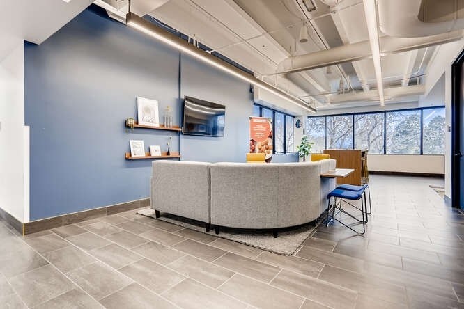 More Photos Of 3131 S Vaughn Way, Aurora Unknown For Lease