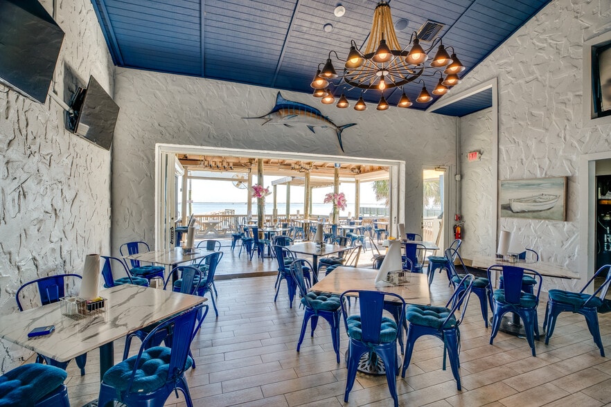 More Photos Of 1550 Indian River Dr, Sebastian Restaurant For Sale