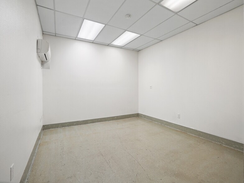 More Photos Of 400 E Arrow Hwy, San Dimas Office For Sale