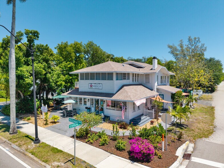 More Photos Of 2135 Mcgregor Blvd, Fort Myers Hospitality For Sale