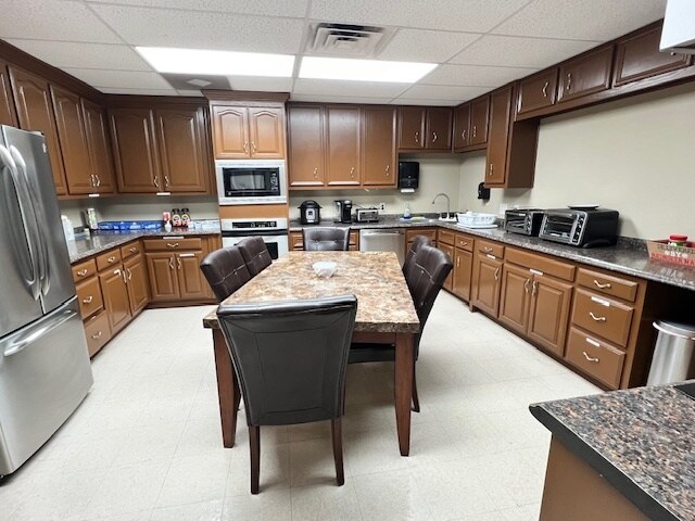 More Photos Of 4416 74th St, Lubbock Office For Sale