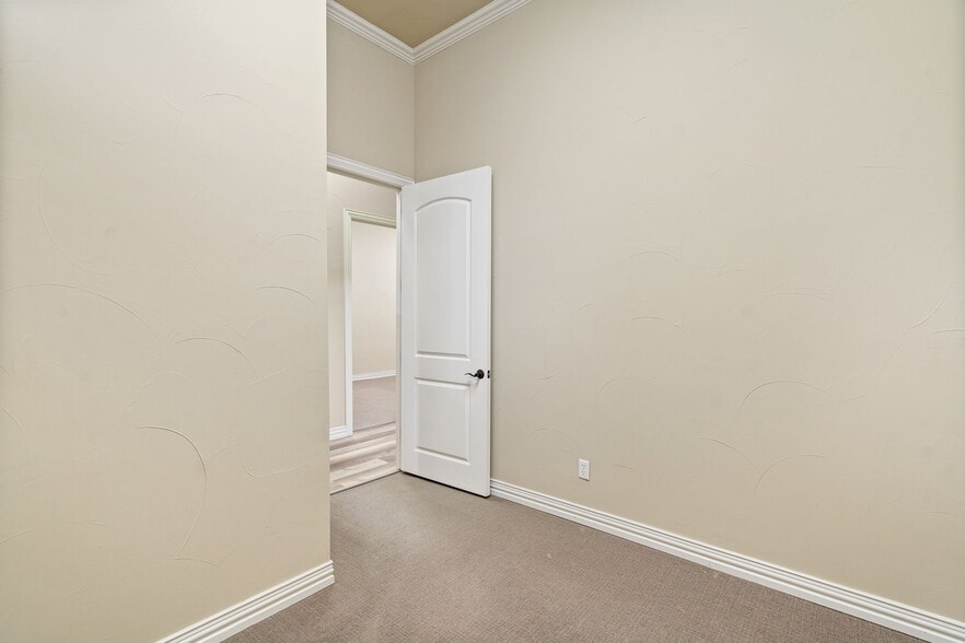 More Photos Of 1141 Keller Pky, Keller Medical For Lease