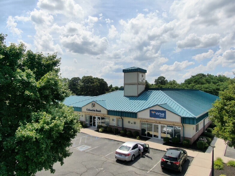 More Photos Of 204 Grove Ave, Thorofare Bank For Lease