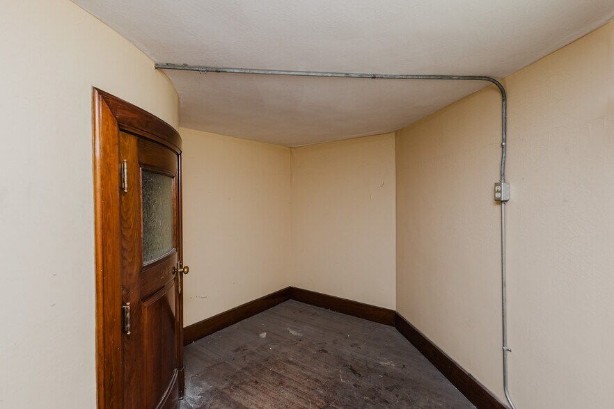 More Photos Of 920 Millington St, Winfield Storefront Retail Office For Sale