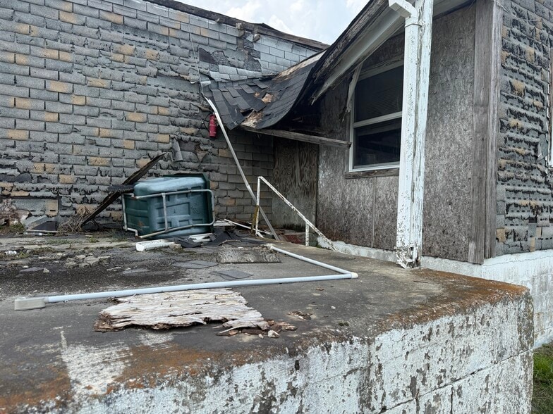 More Photos Of 4911 Terra Ceia Road, Pantego Industrial For Sale