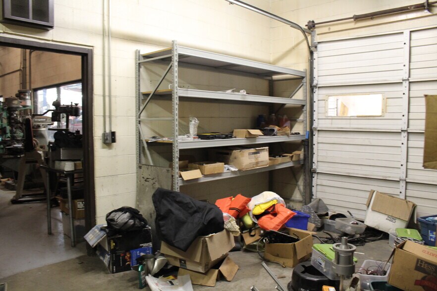 More Photos Of 994 Rhyne Rd, Clover Light Manufacturing For Sale