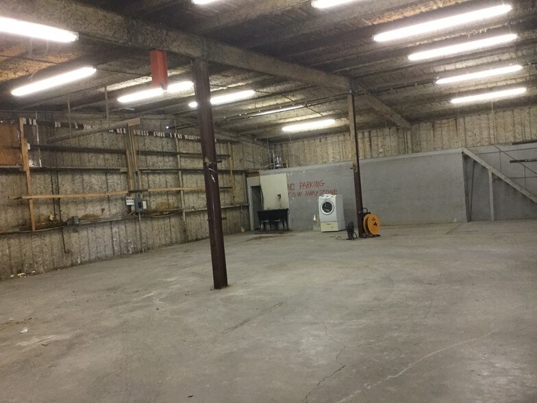 More Photos Of 900 N Nelson, Fort Stockton Freestanding For Lease