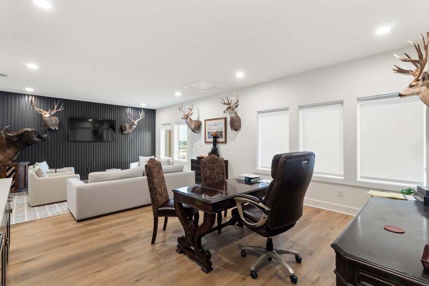 More Photos Of 2800 Barron Rd, College Station Office For Sale