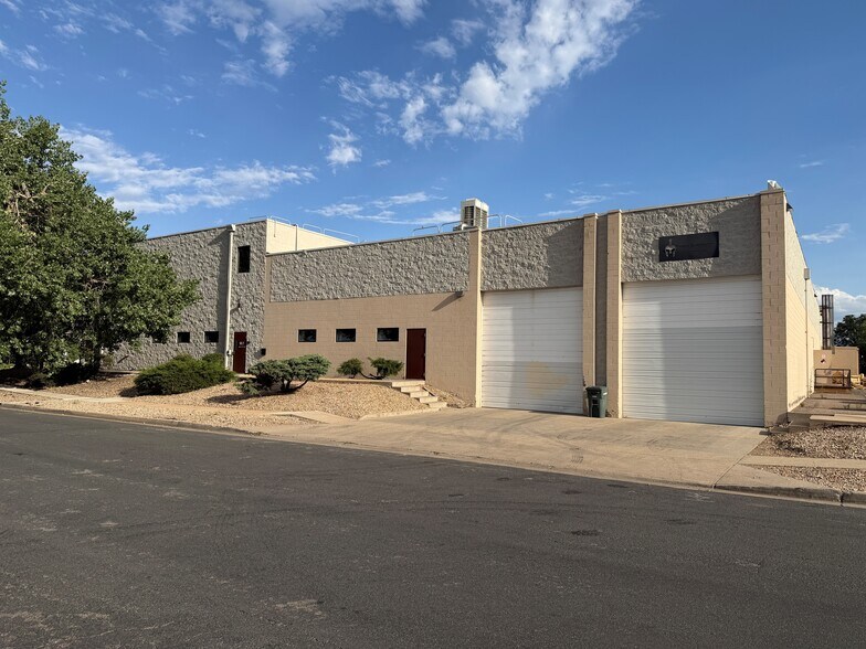 More Photos Of 5490 Western Ave, Boulder Industrial For Sale
