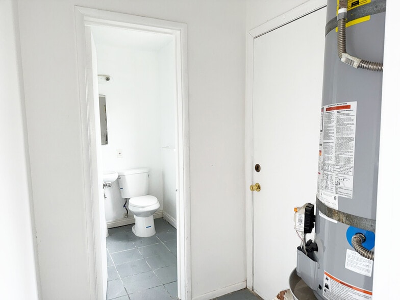 More Photos Of 1330 S Reservoir St, Pomona Multifamily For Sale