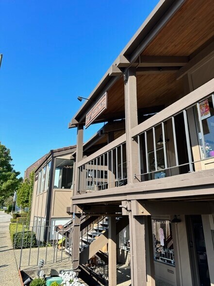 More Photos Of 401 Primrose Rd, Burlingame General Retail For Lease