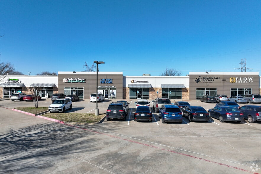 More Photos Of 4927 Lake Ridge Pky, Grand Prairie Medical For Lease