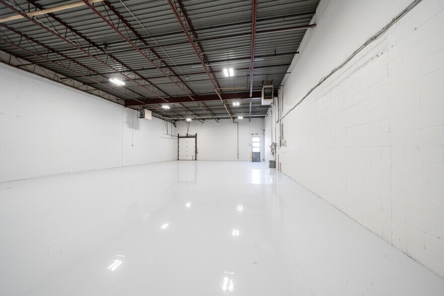 More Photos Of 445 Milner Ave, Toronto Warehouse For Lease