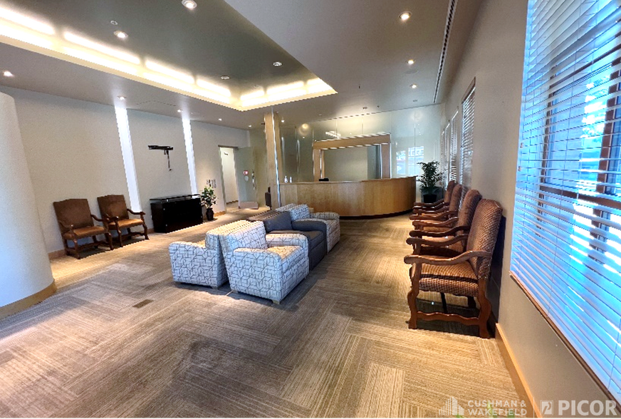 More Photos Of 1775 E Skyline Dr, Tucson Medical For Sale