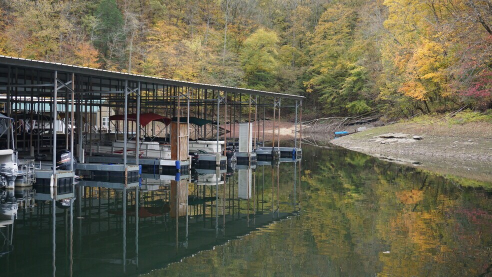 More Photos Of 440 Arlon Webb Rd, Celina Marina For Sale