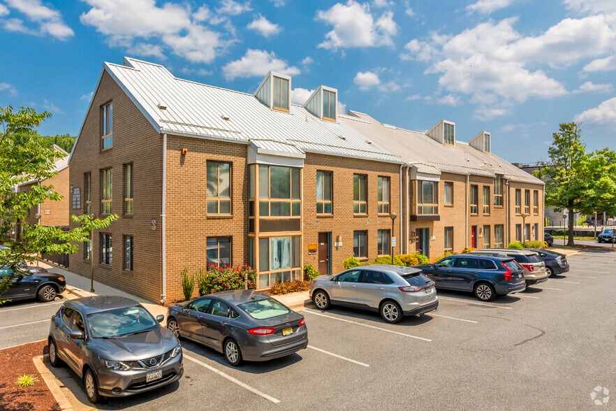 Primary Photo Of 6201-6215 Executive Blvd, Rockville Medical For Sale