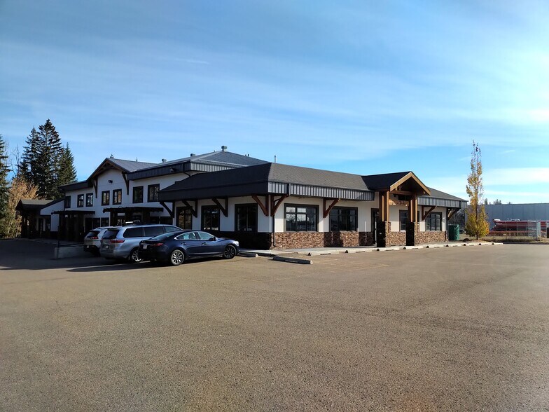 Primary Photo Of 232 Spruce St, Red Deer County Storefront Retail Office For Lease