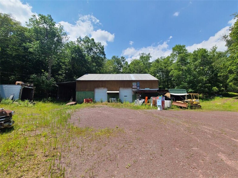 More Photos Of 41 Martin Ln, Mongaup Valley Service For Sale