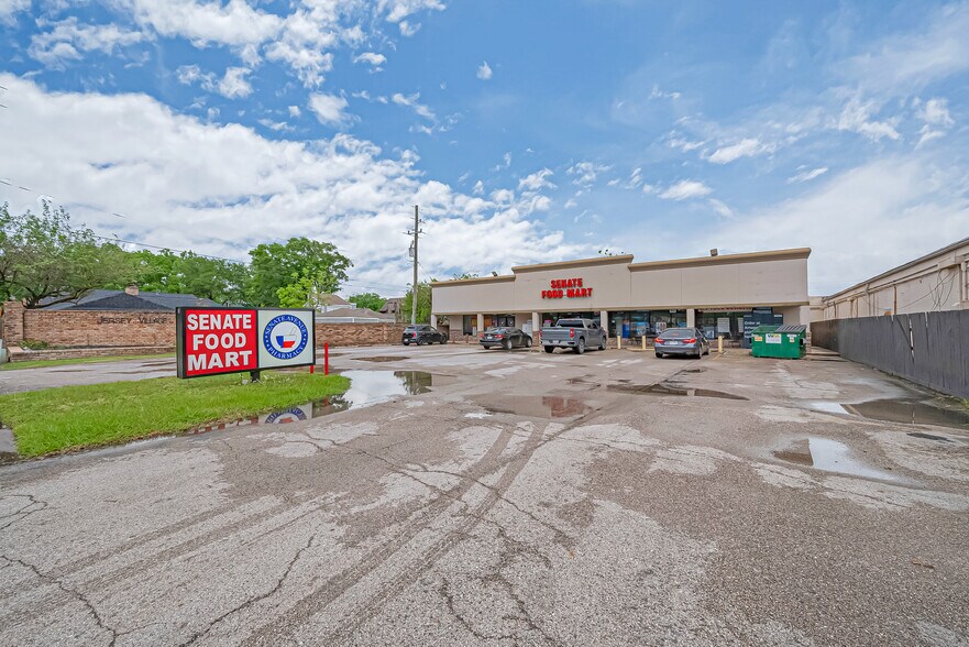 More Photos Of 7410-7412 Senate St, Houston Freestanding For Sale