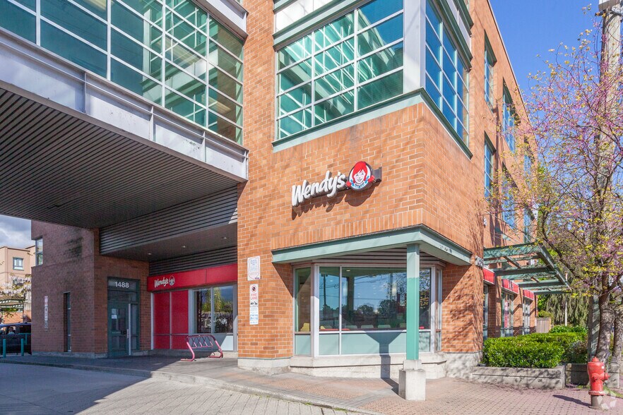 More Photos Of 1460-1488 Main St, North Vancouver District Medical For Sale