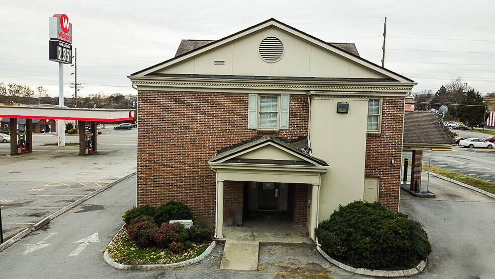More Photos Of 330 N Cedar Bluff Rd, Knoxville Bank For Sale