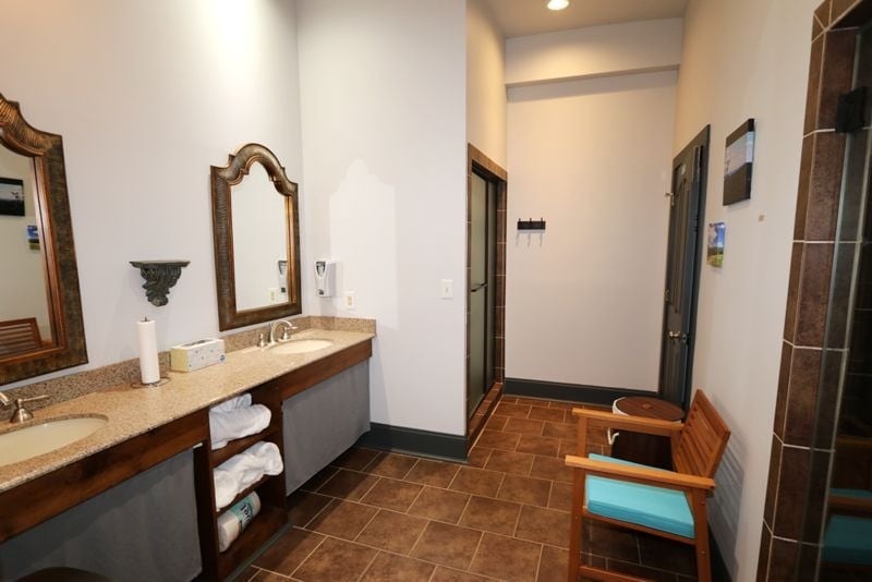 More Photos Of 118 Victoria St, Greer Storefront For Sale