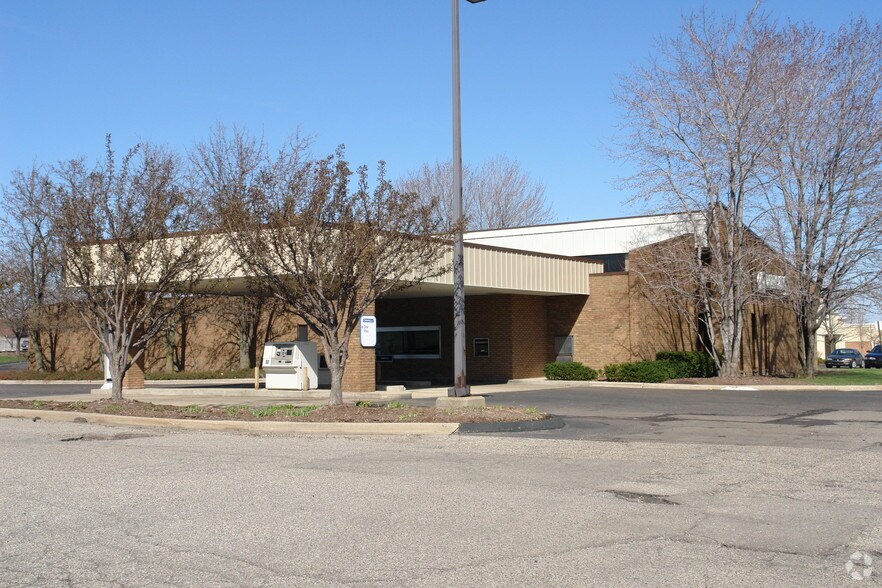 Primary Photo Of 3215 28th St SE, Grand Rapids Bank For Sale