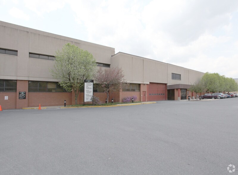 More Photos Of 1001-1003 Broad St, Johnstown Medical For Sale