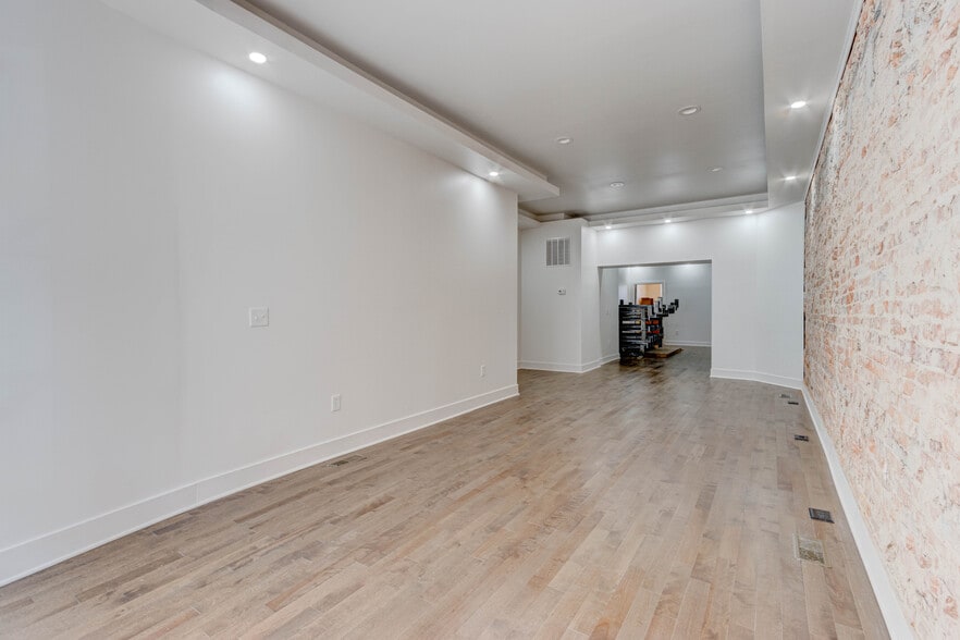 More Photos Of 833 N Howard St, Baltimore Storefront Retail Office For Lease