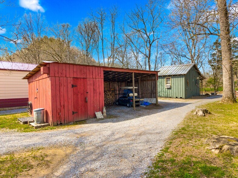 More Photos Of 141 Lower Bogard Rd, Newport Trailer Camper Park For Sale