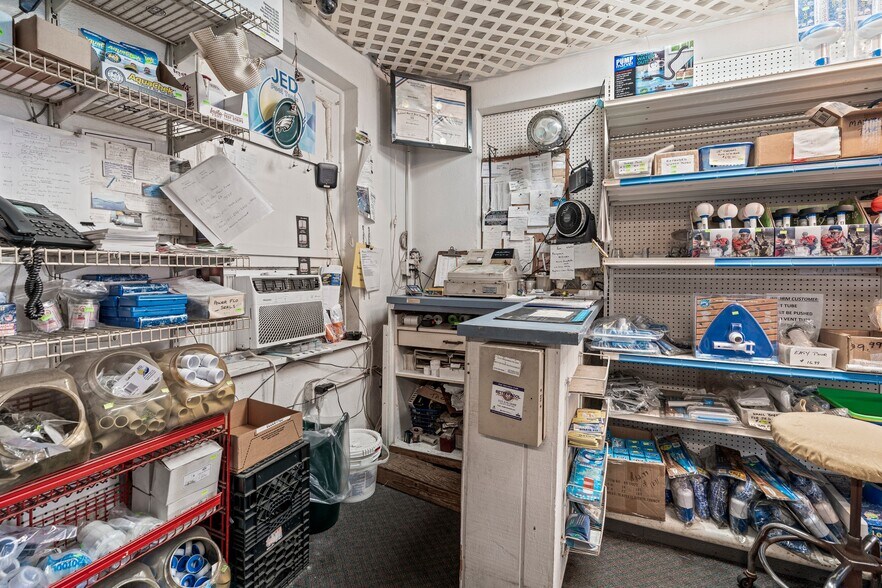 More Photos Of 13044 Bustleton Ave, Philadelphia Medical For Sale