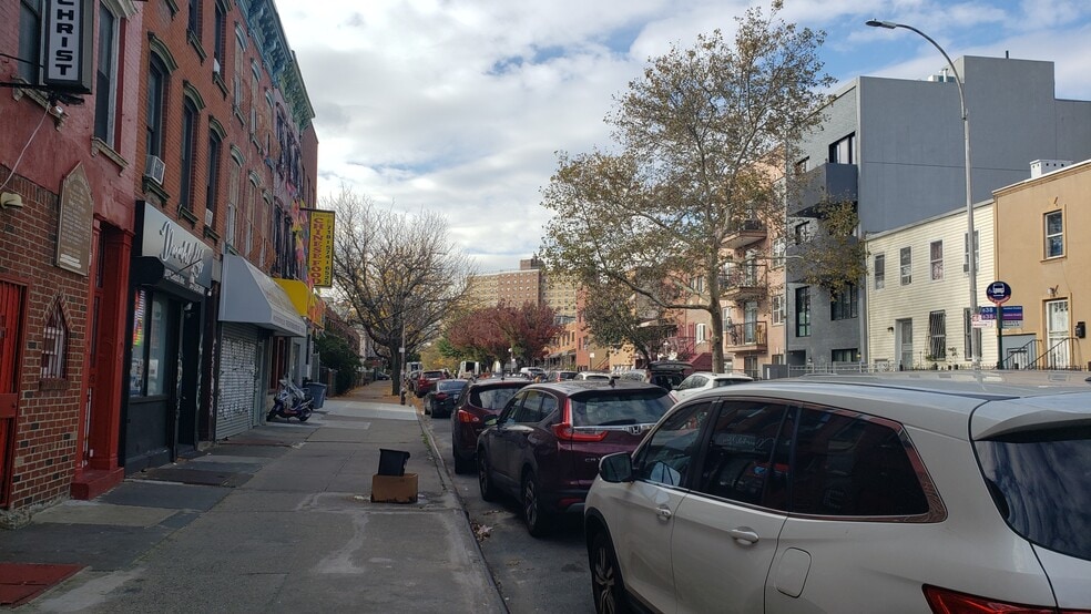 More Photos Of 1078 DeKalb Ave, Brooklyn Storefront Retail Residential For Sale