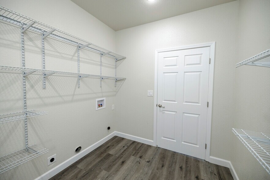 More Photos Of 720 N 2nd St, Patterson Specialty For Sale
