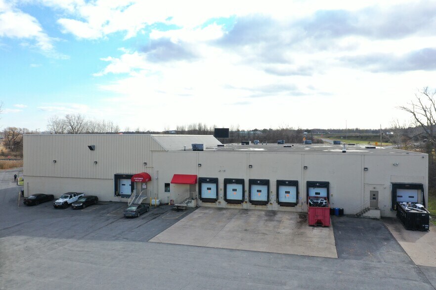 More Photos Of 3545 John Glenn Blvd, Syracuse Warehouse For Lease