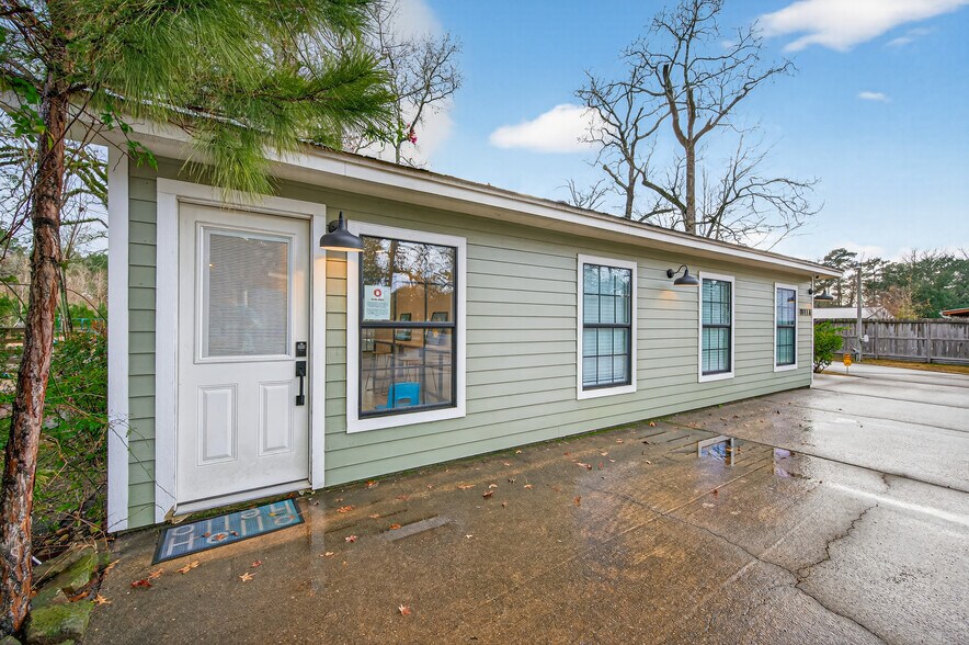 More Photos Of 8911 West Ln, Magnolia Office For Sale