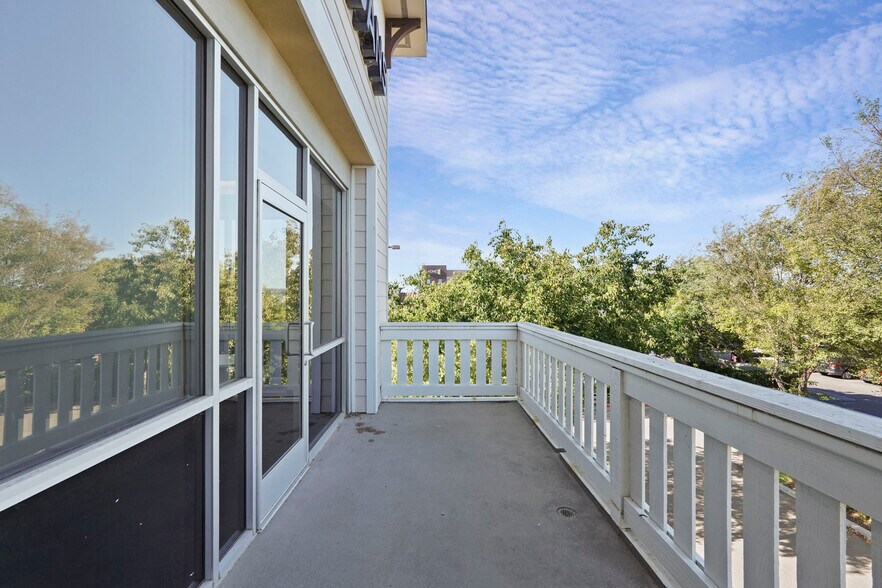 More Photos Of 2140 W Grant Line Rd, Tracy Office For Sale