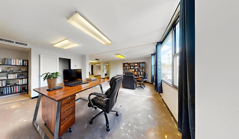 More Photos Of 4600 Duke St, Alexandria Apartments For Sale