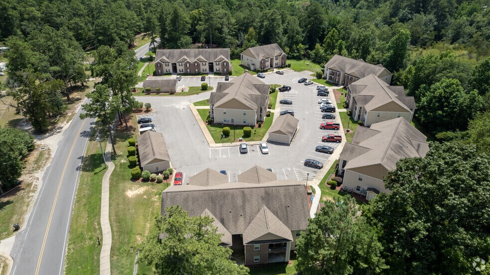 More Photos Of 4811 Cellner Dr, Fayetteville Apartments For Sale