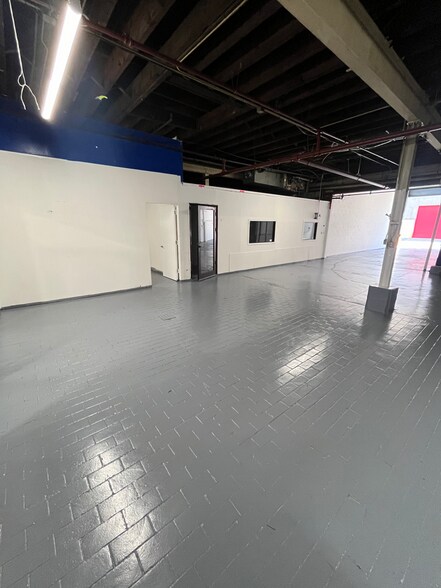 More Photos Of 30-66 Review Ave, Long Island City Warehouse For Lease