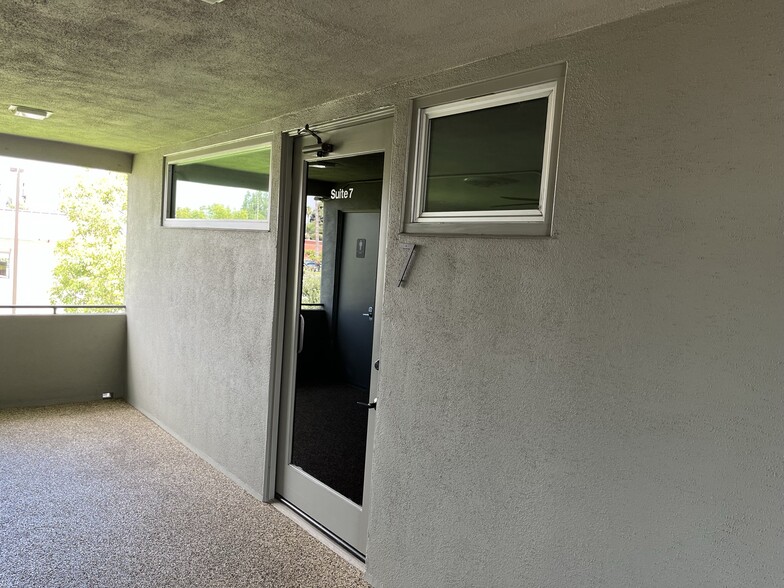 More Photos Of 1500 E Katella Ave, Orange Medical For Sale