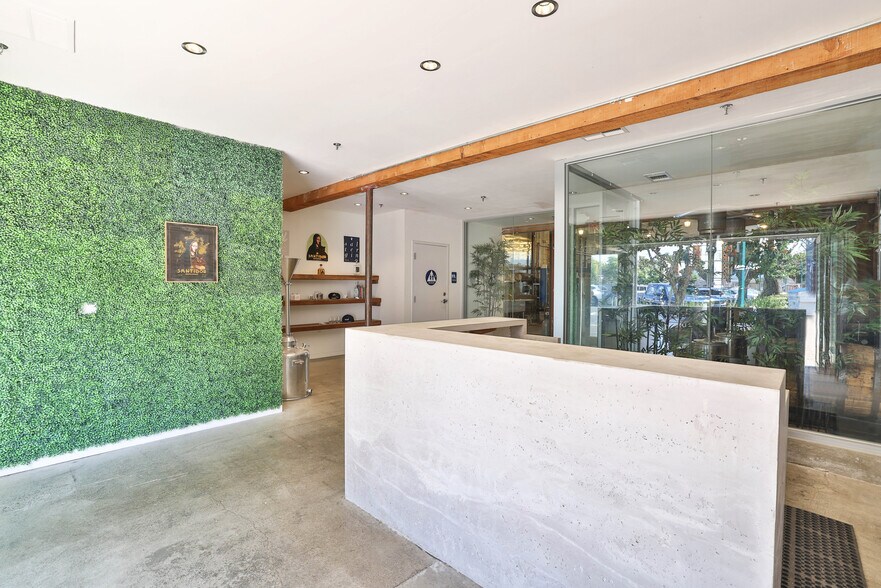 More Photos Of 22549-22551 Foothill Blvd, Hayward Storefront For Sale