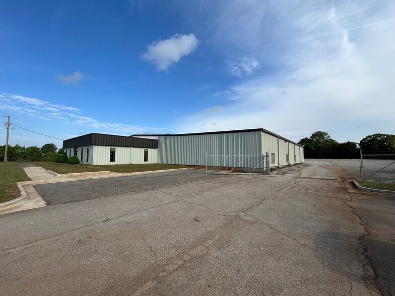 Primary Photo Of 29599 Old 20 Hwy, Madison Flex For Lease