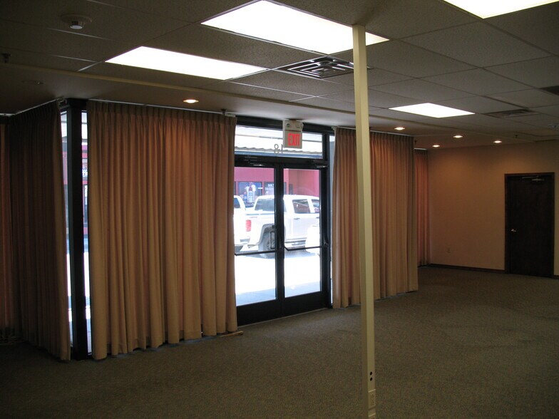 More Photos Of 18 N Main St, Cape Girardeau Storefront Retail Office For Sale
