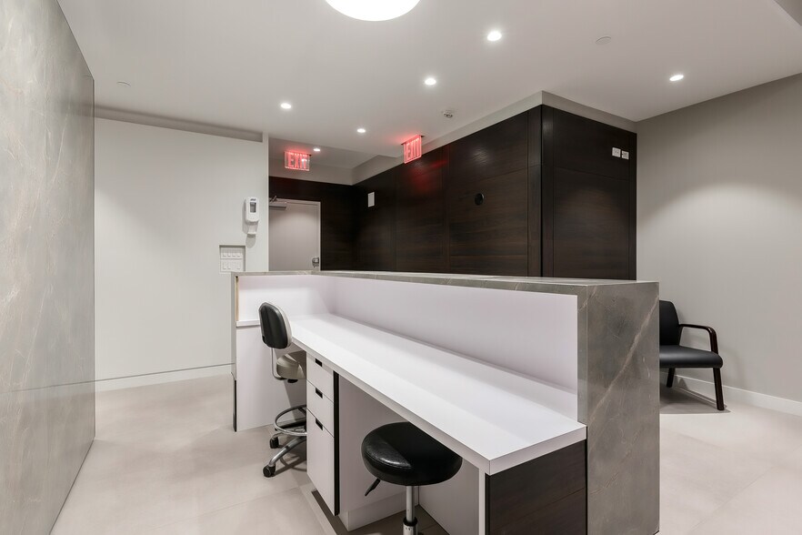 More Photos Of 70 W 36th St, New York Office For Lease