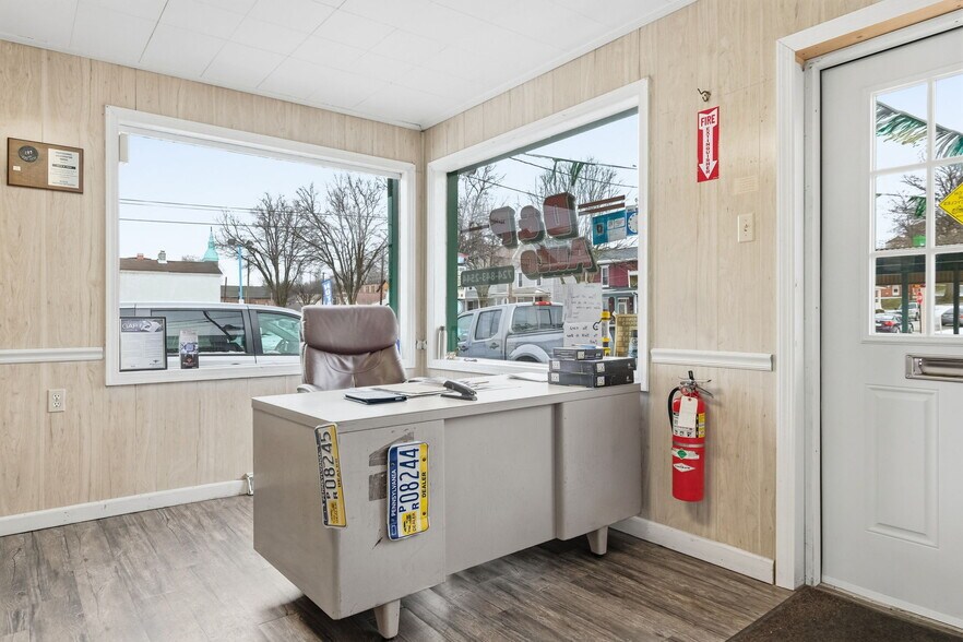 More Photos Of 1202 5th Ave, New Brighton Land For Sale