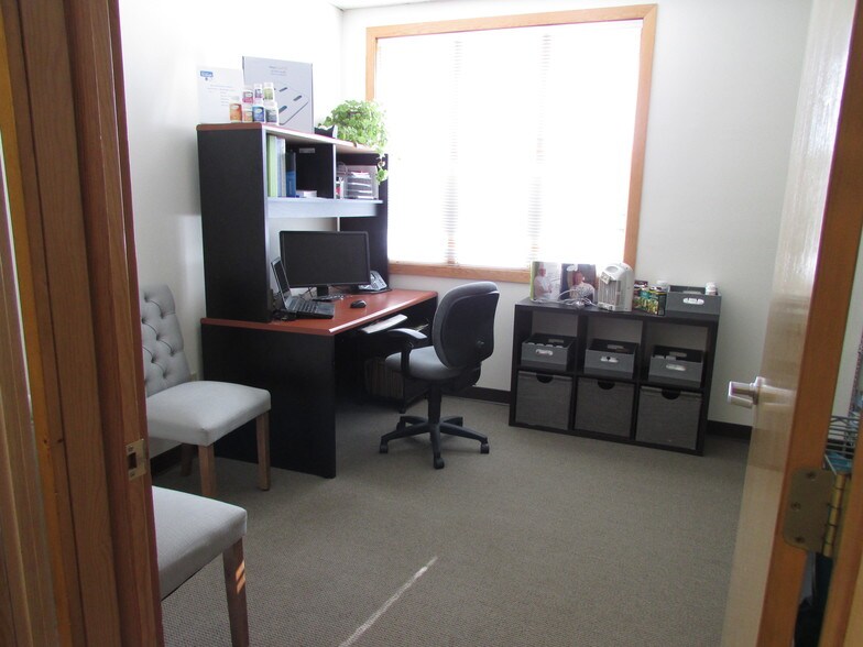 More Photos Of 701 Granite St, Frisco Office For Lease