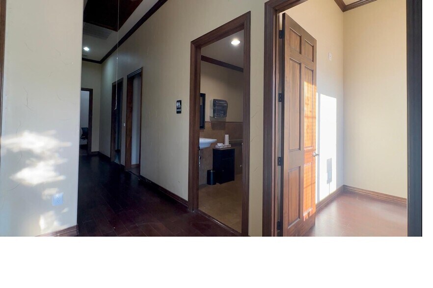 More Photos Of 7000 Parkwood Blvd, Frisco Medical For Sale