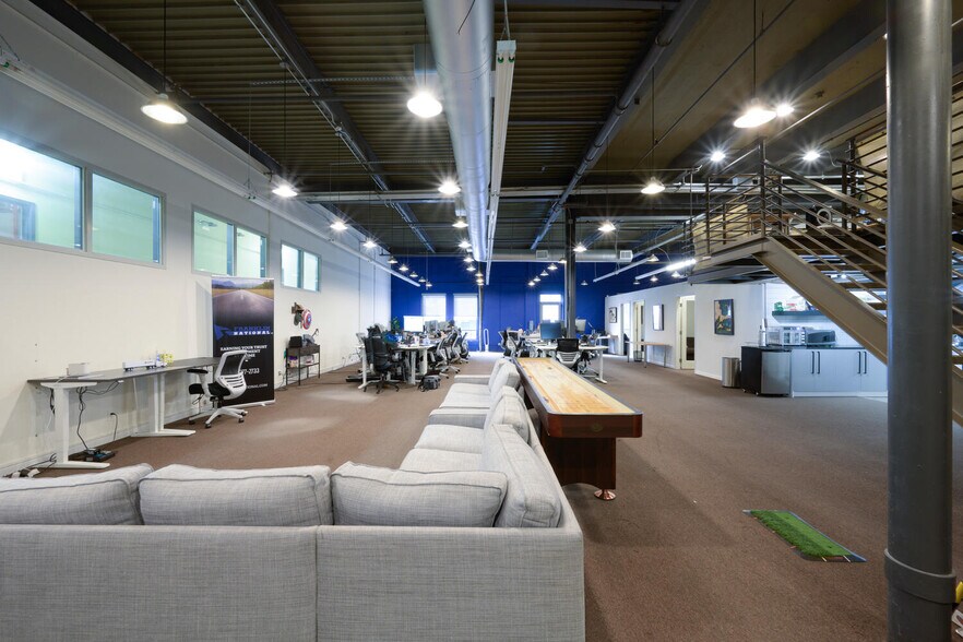 More Photos Of 400 Clematis St, West Palm Beach Loft Creative Space For Sale