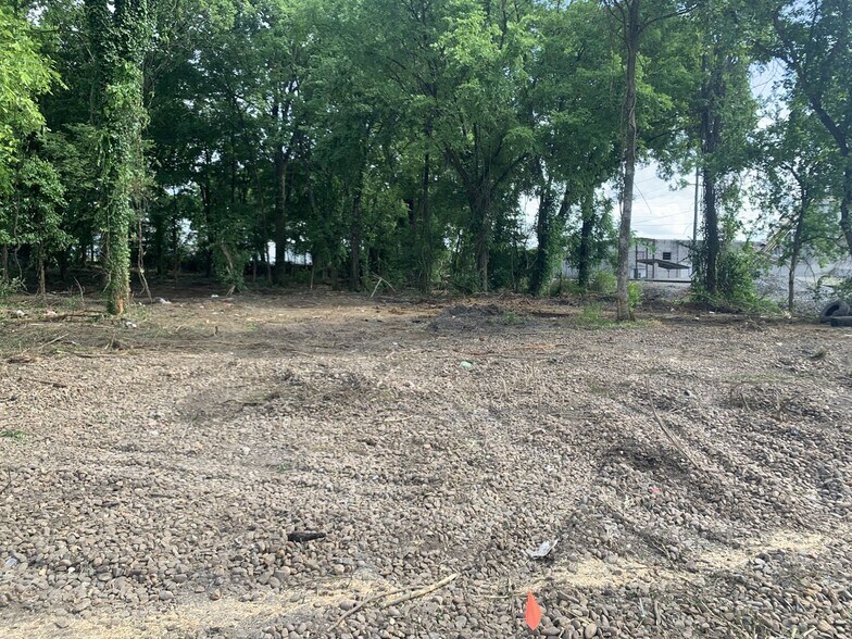 More Photos Of 0 E. 39th Street & 3903 Calhoun Street, Chattanooga Land For Sale
