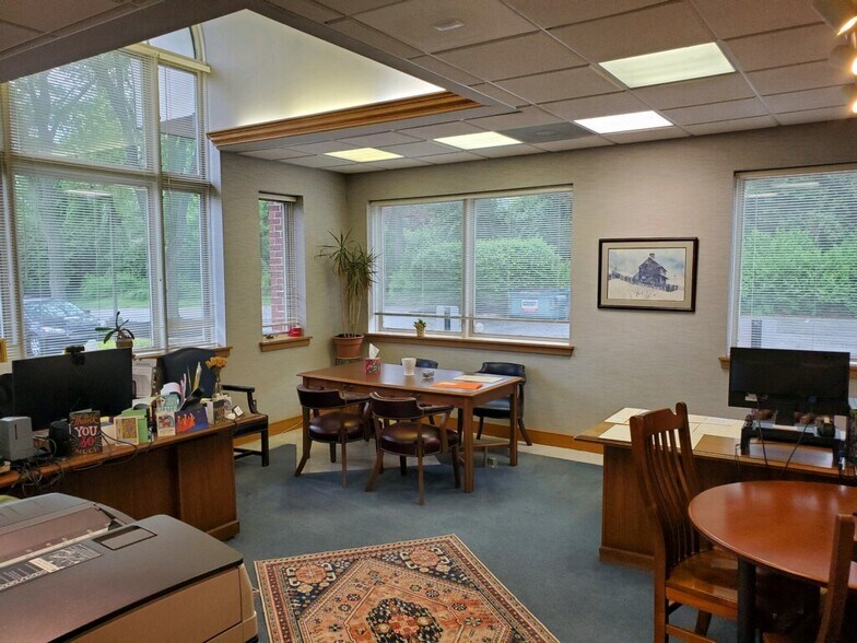 More Photos Of 6 Ponds Edge Dr, Chadds Ford Medical For Lease